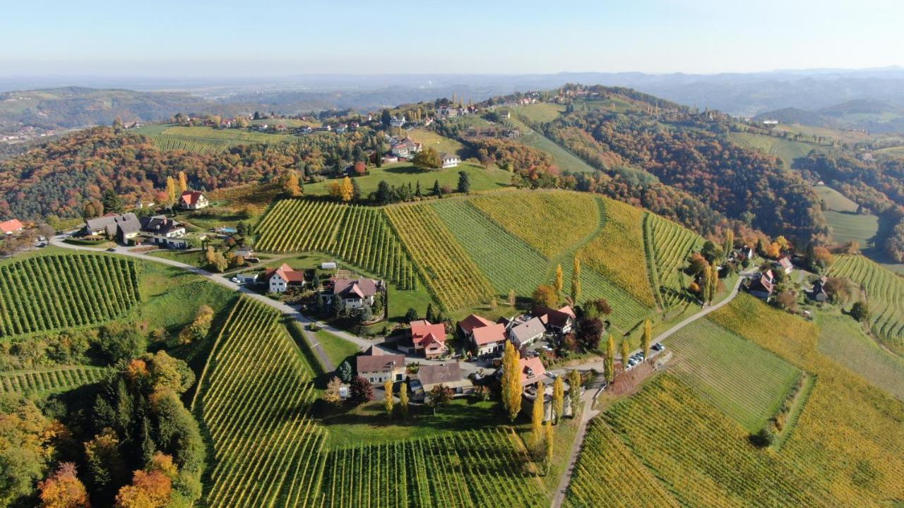 Gastehaus Kaiser Apartment Kitzeck im Sausal Exterior foto